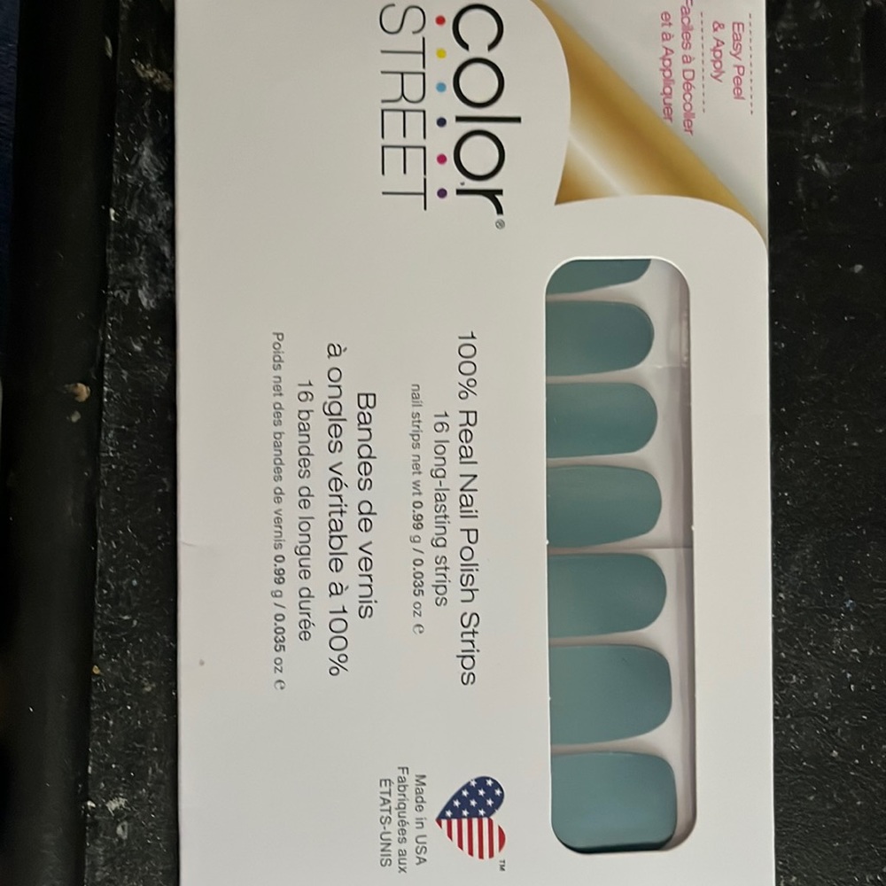 Color Street nail polish strips